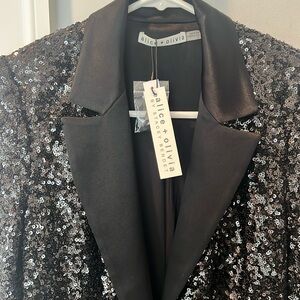 Alice + Olivia Sequins Dressy Blazer NWT Satin: lining, lapel buttons, sleeve.